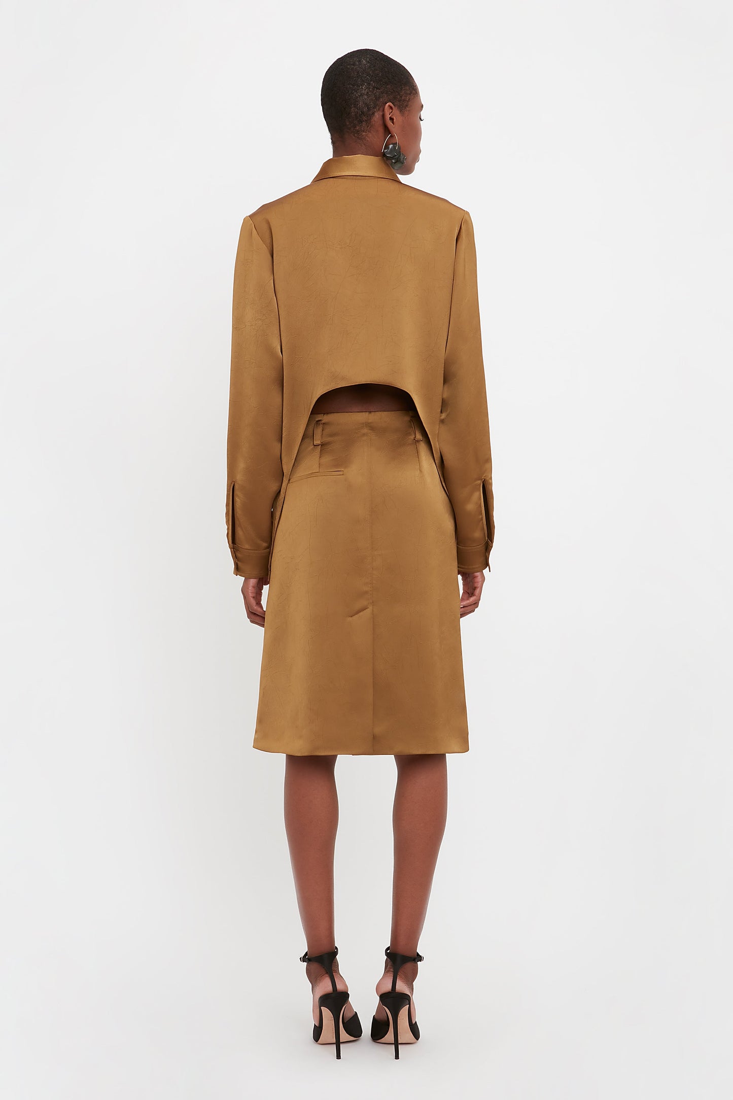 Backless Patch Pocket Shirt In Tawny Brown