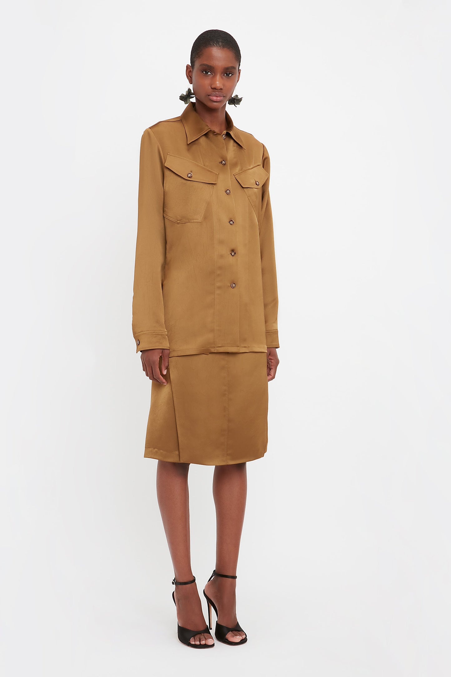 Backless Patch Pocket Shirt In Tawny Brown