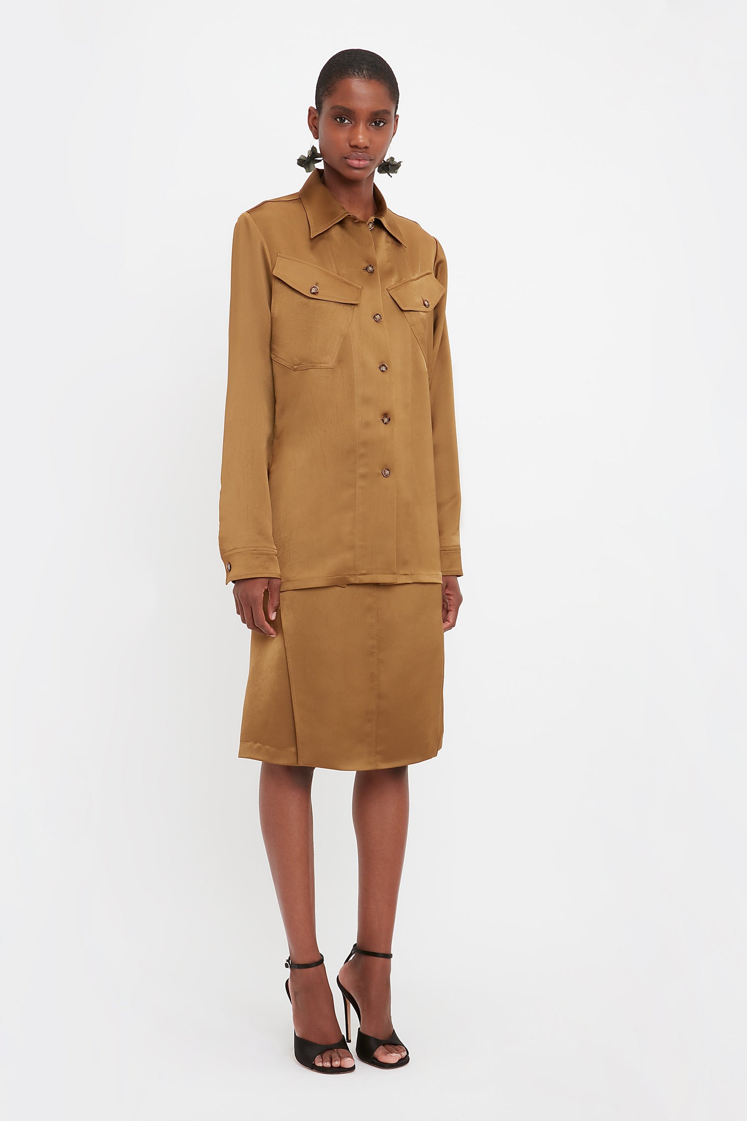 Backless Patch Pocket Shirt In Tawny Brown