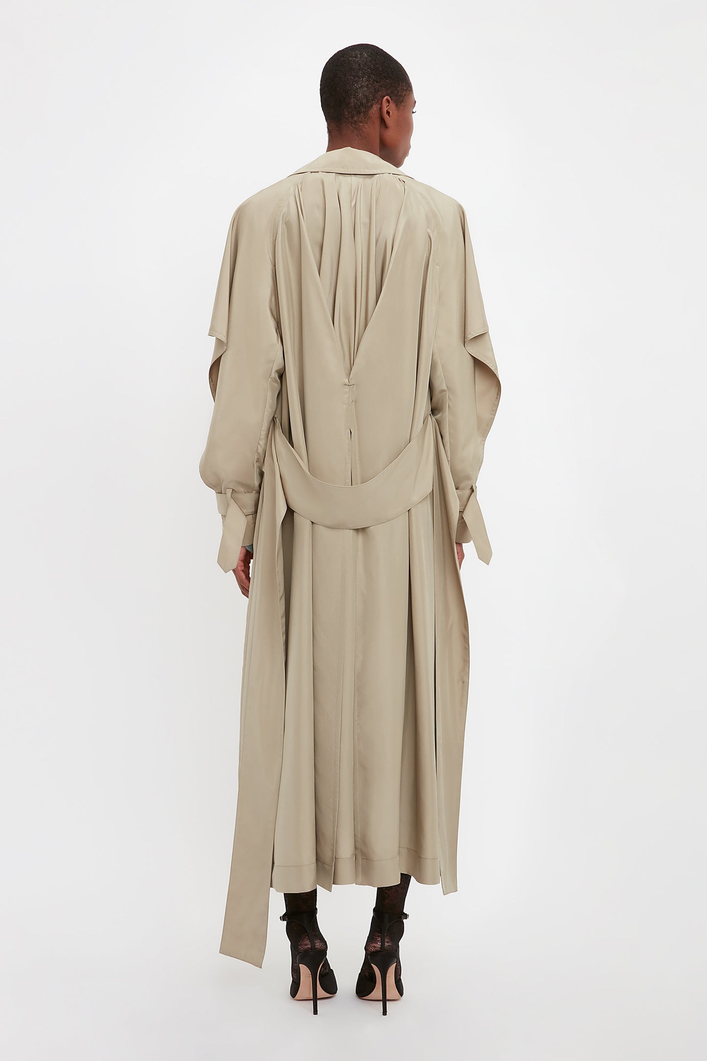 Pleated Back Fluid Trench Coat In Lichen Green