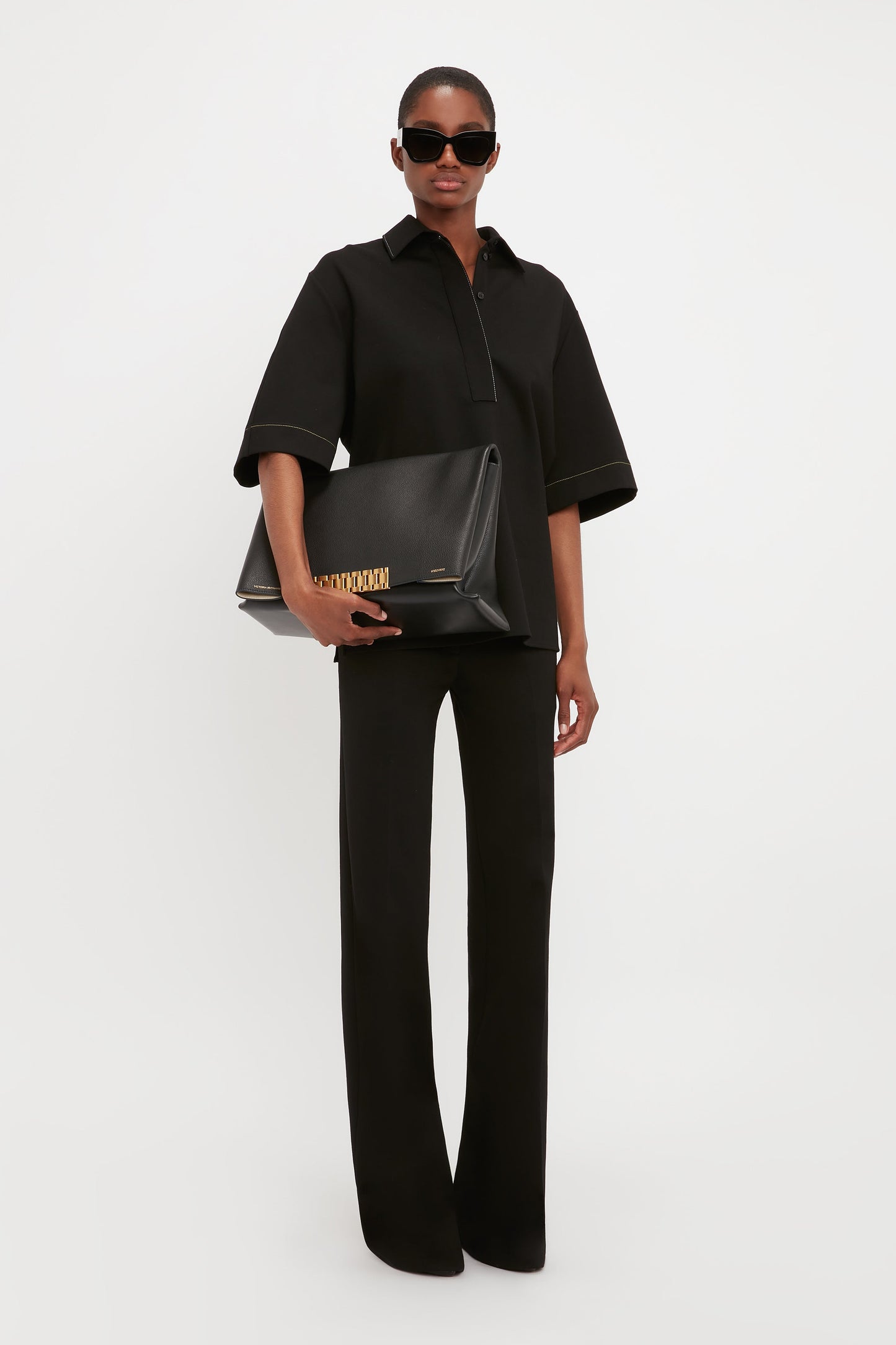 Pointed Collar Oversized Shirt In Black