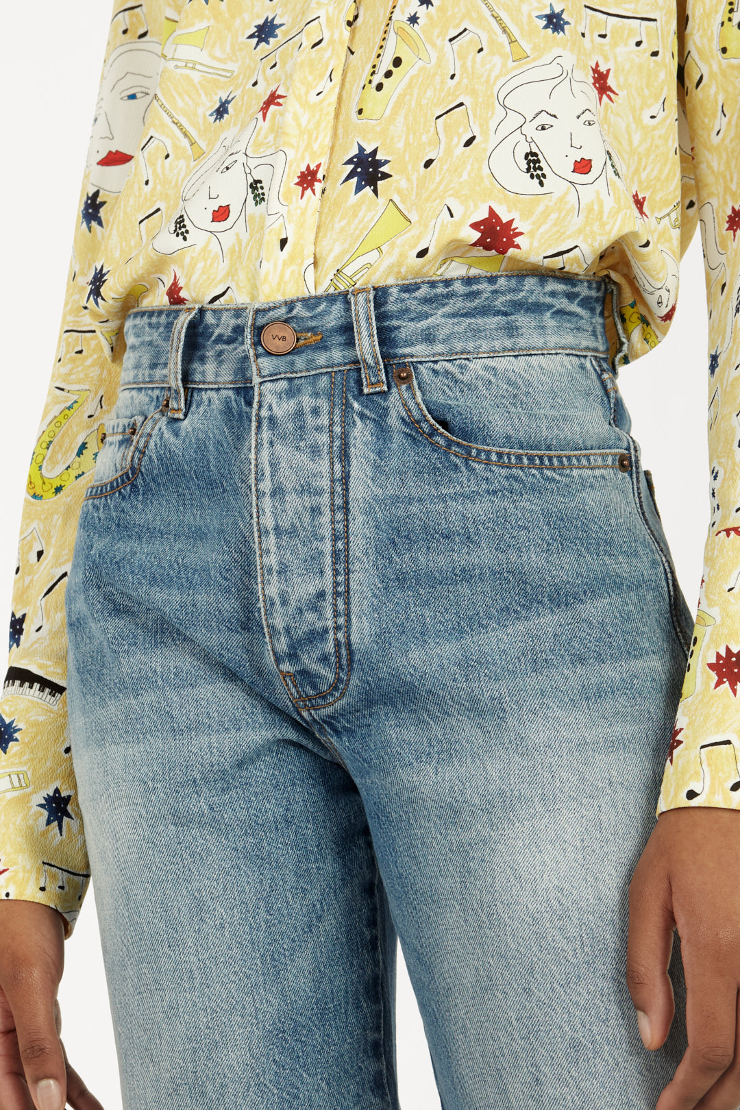 Arizona Jeans in Faded Blue