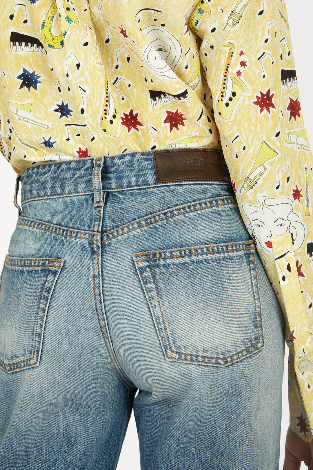 Arizona Jeans in Faded Blue