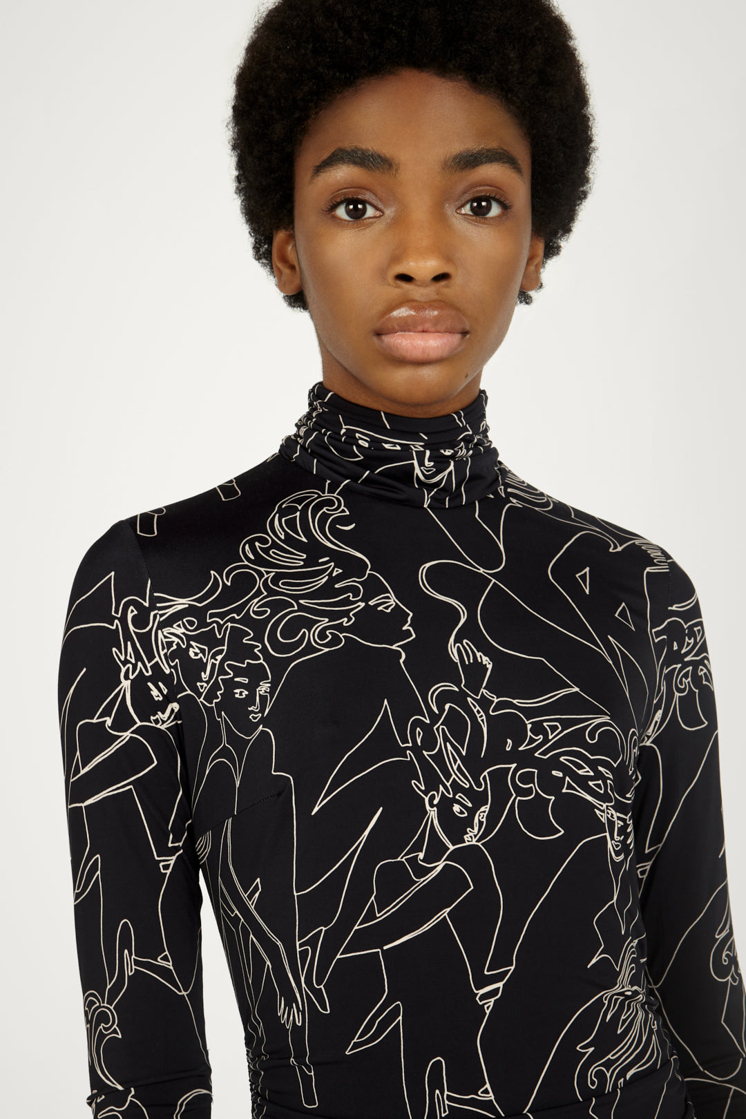 Pleated Dress High-neck Dress in Cabaret Print