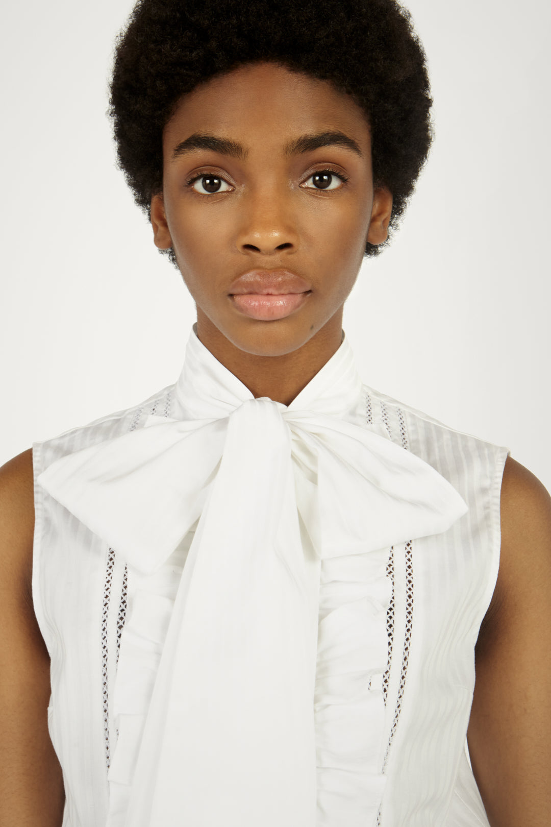 Sleeveless Bow-neck Shirt in White