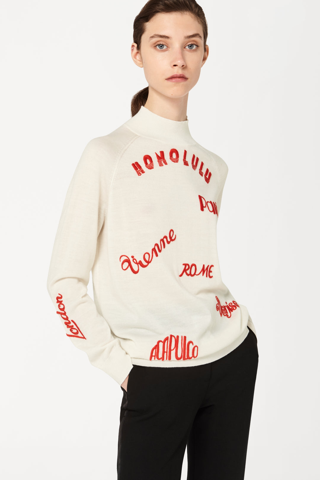 City Embroidered Jumper In Red