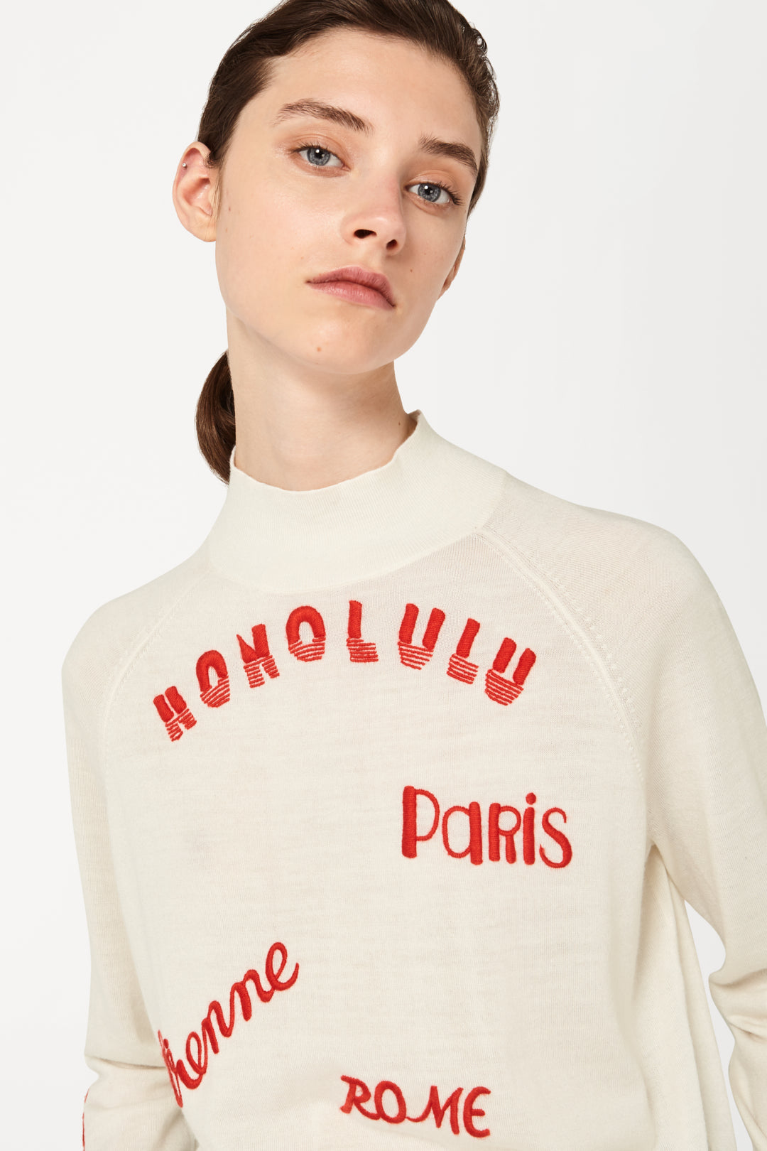 City Embroidered Jumper In Red