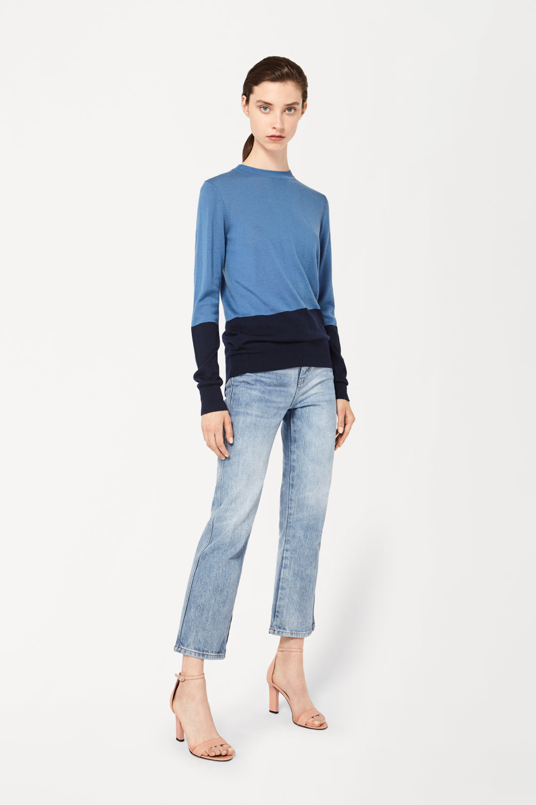 VVB Logo Crewneck Jumper in Blue/Black