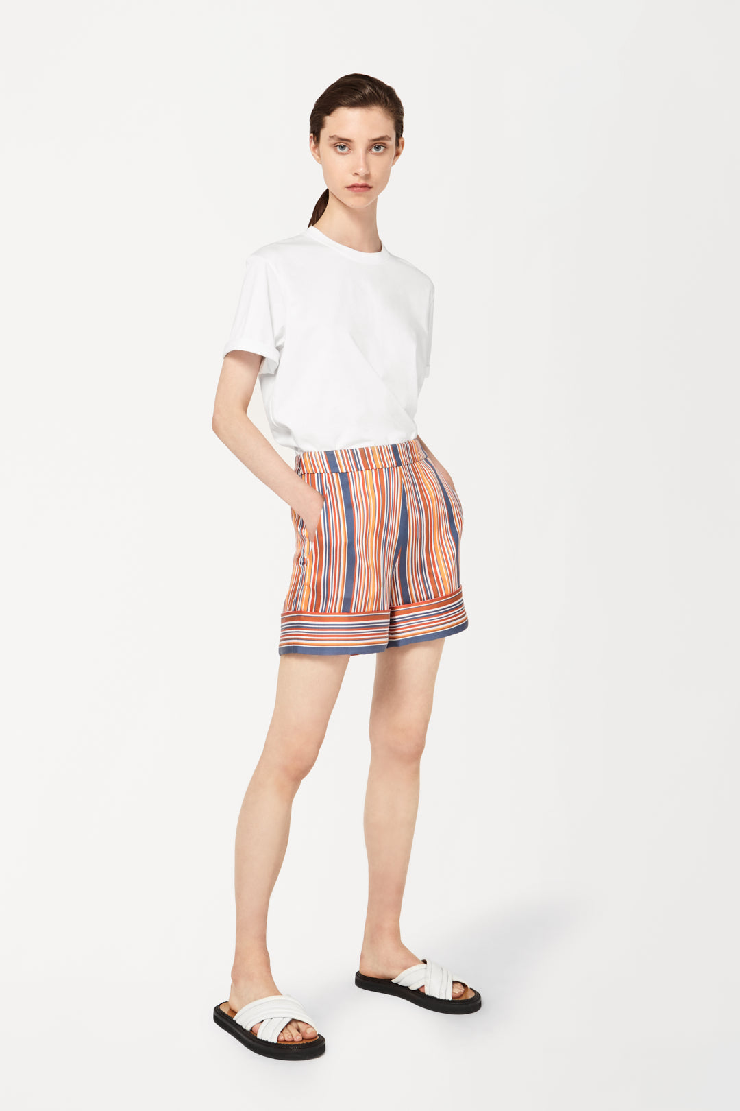 Wide-Leg Shorts in Multi Stripe