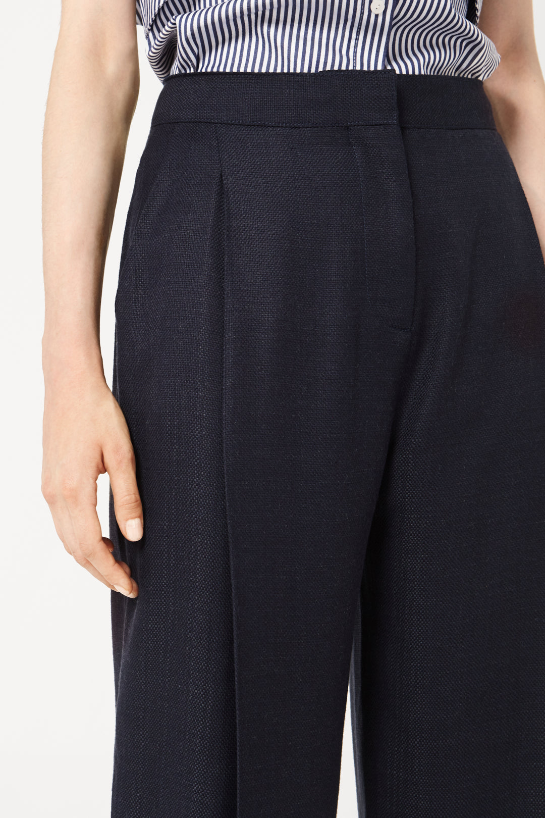 Tapered Trousers in Navy