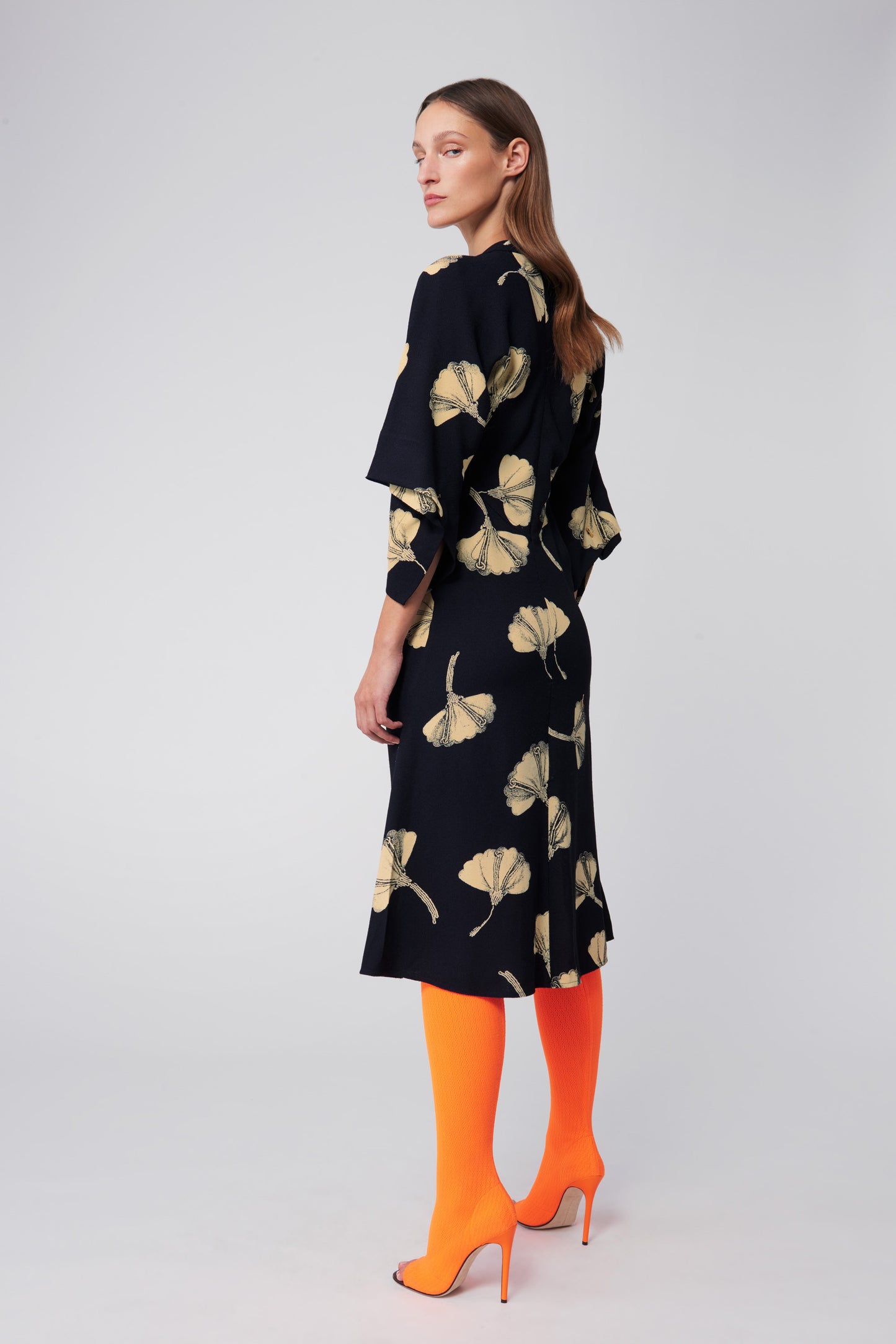 V Neck Draped Sleeve Midi Dress in Floral Print