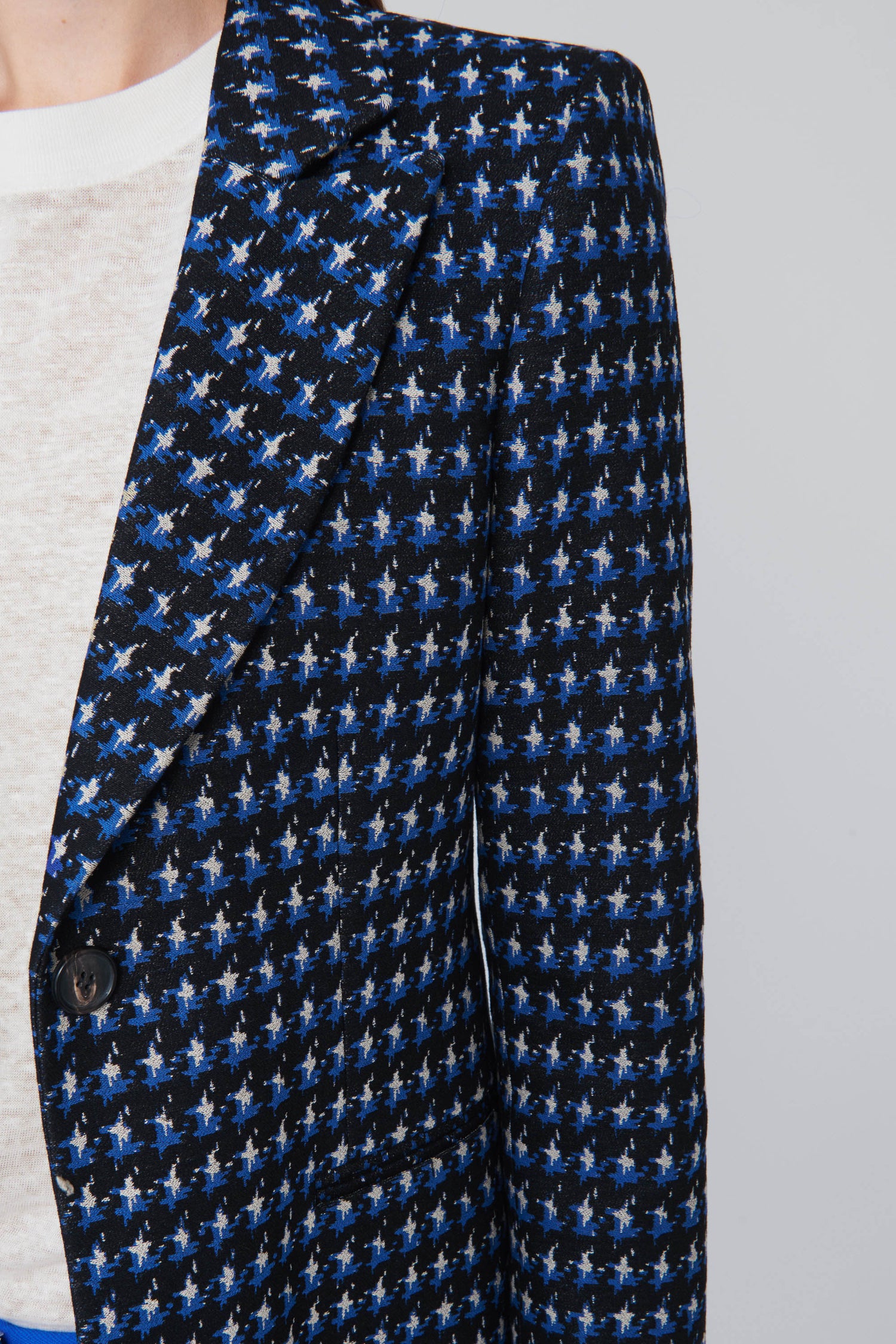 Single Breasted Fitted Jacket in Navy Houndstooth