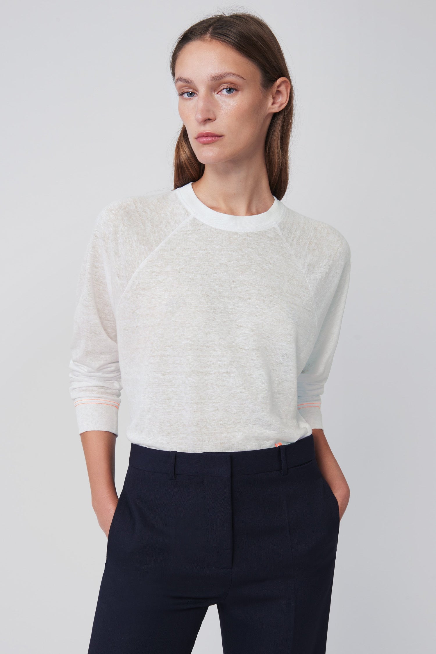 Long Sleeved Raglan T-Shirt In Off-White
