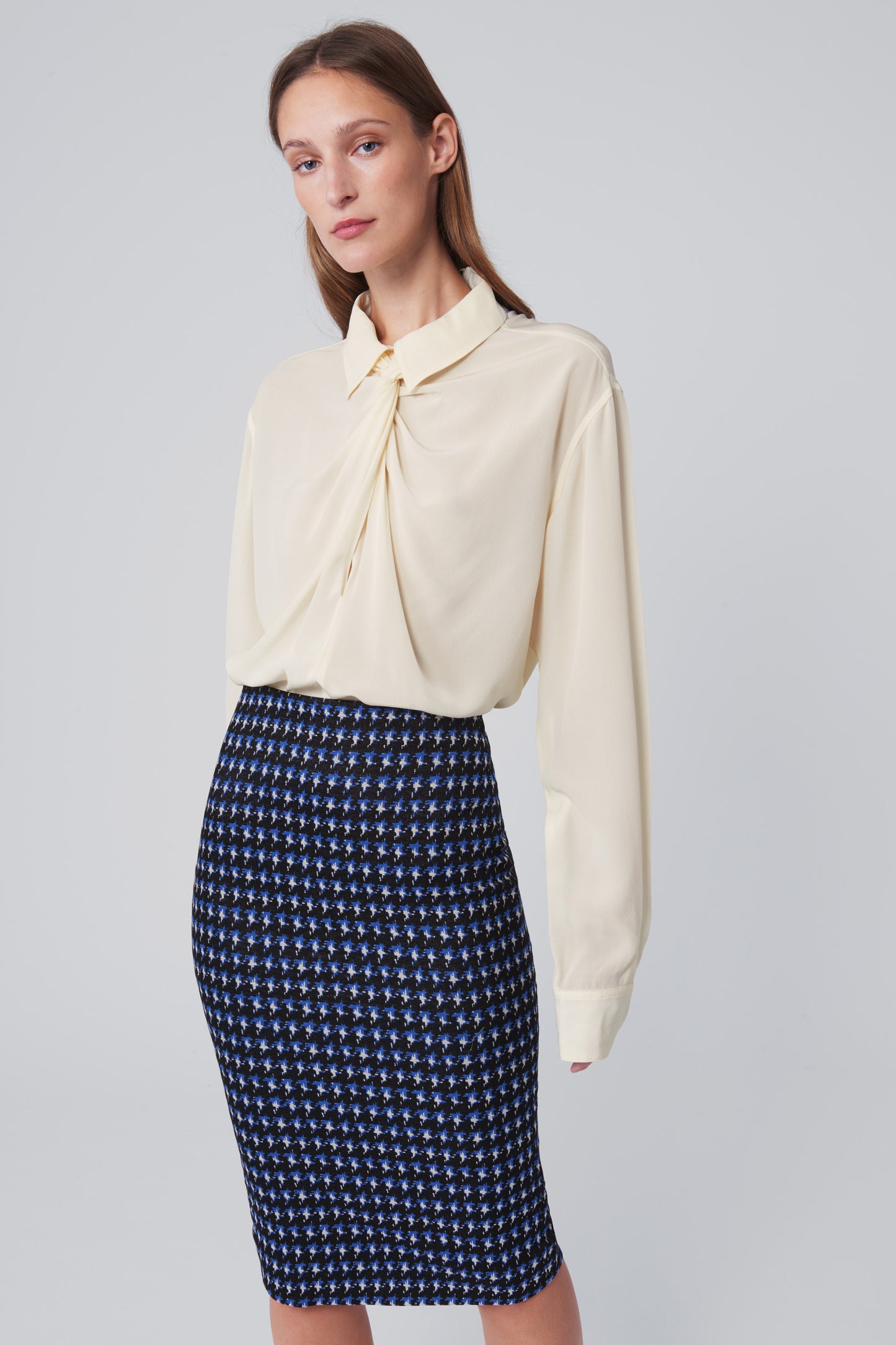 Twist Neck Shirt in Vanilla