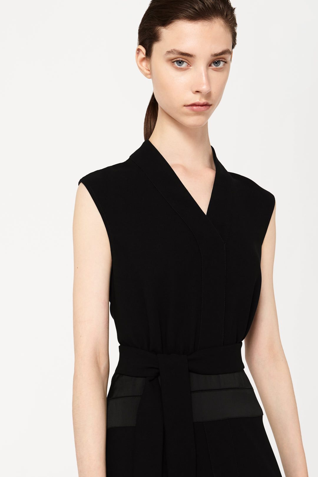 Sleeveless Long Dress in Black