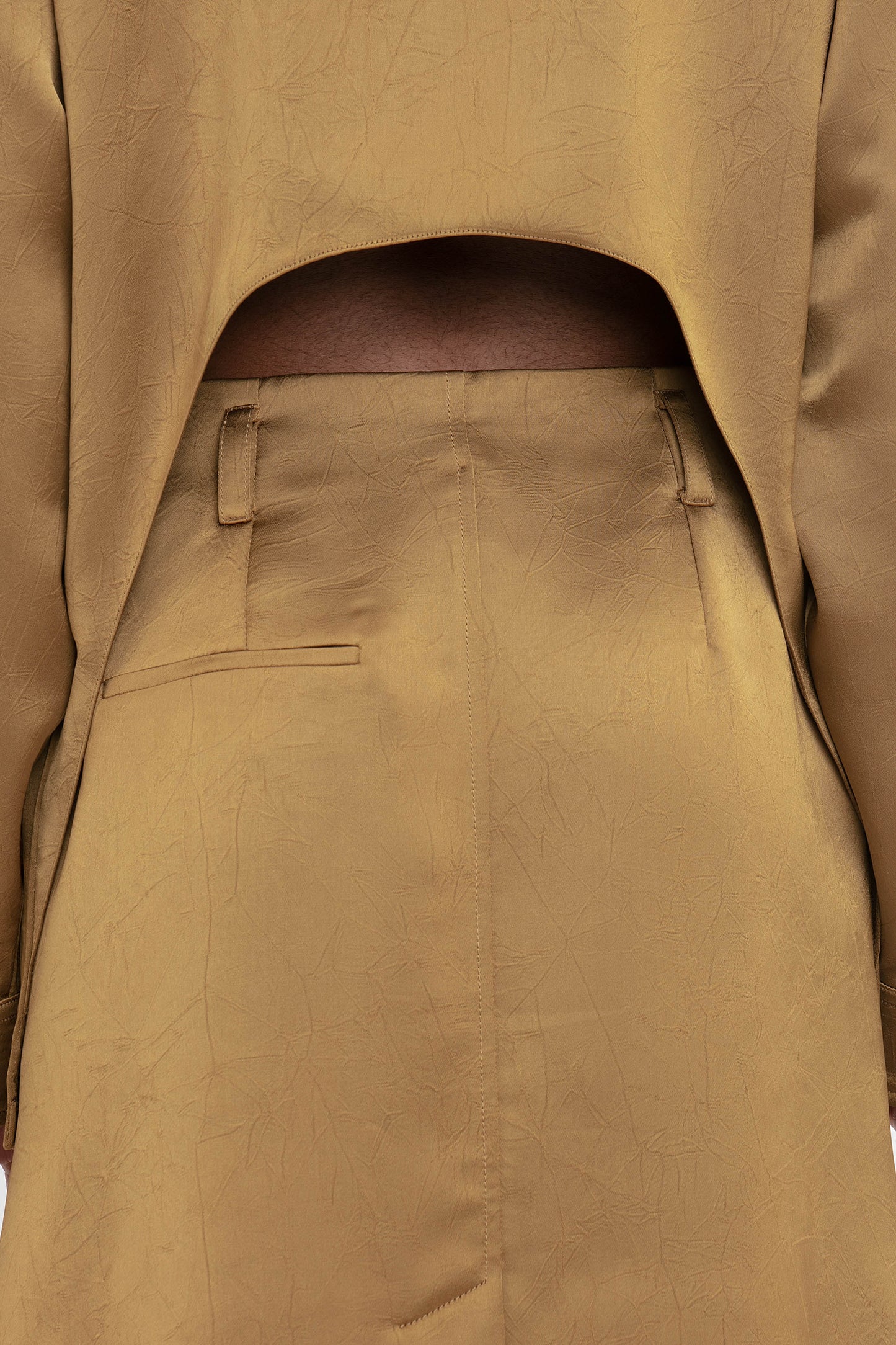 Backless Patch Pocket Shirt In Tawny Brown