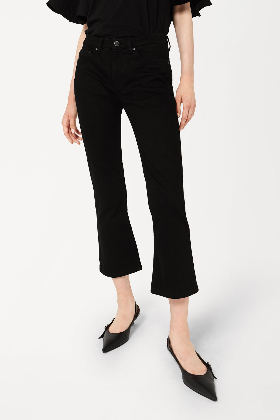 Kick Flare Jeans in Black
