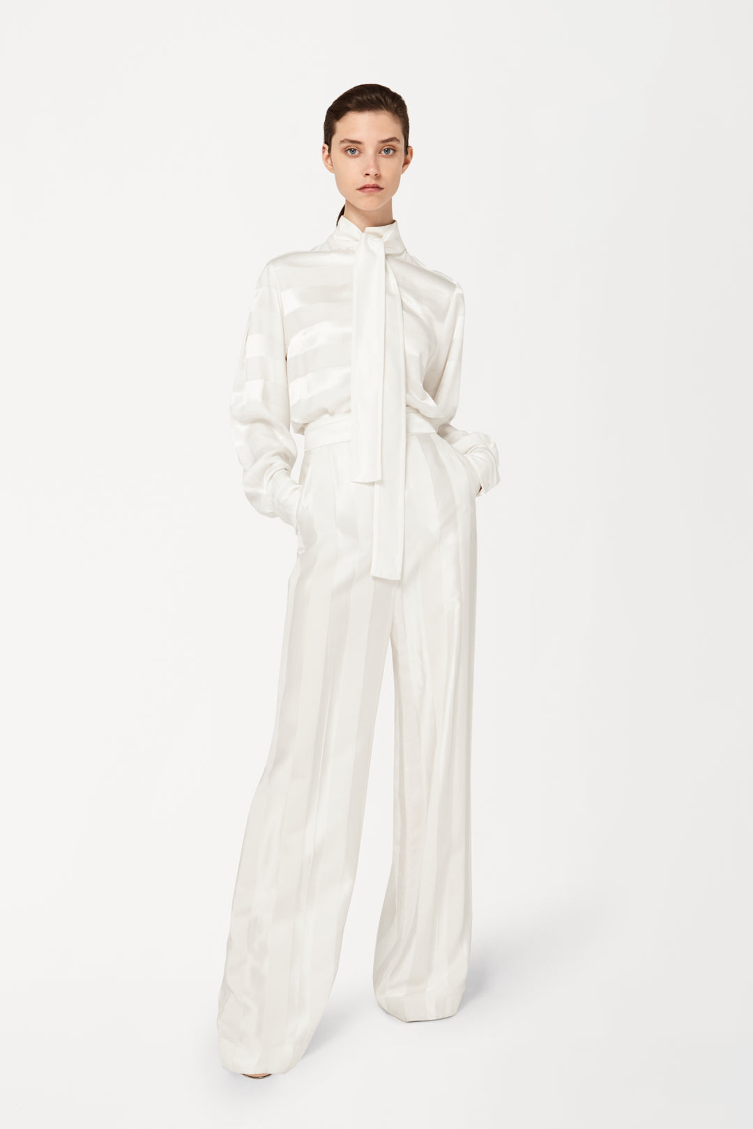 Wide-Leg Trousers in Ivory White