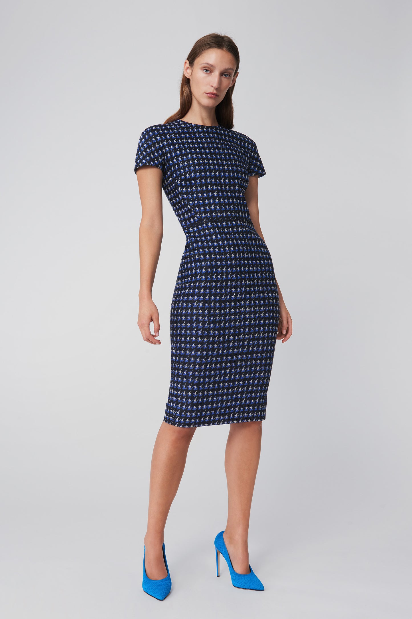 T-Shirt Fitted Dress in Navy Houndstooth