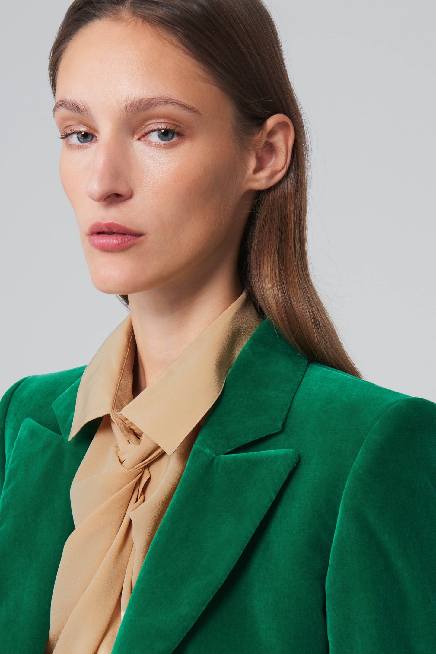 Single Breasted Velvet Jacket in Emerald Green